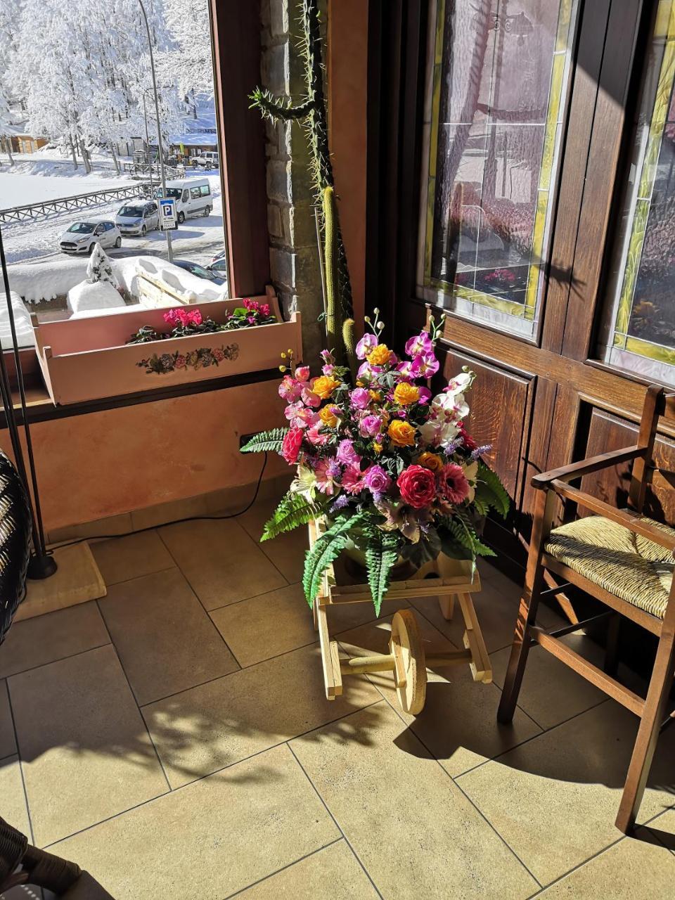 Albergo Diana Cerreto Laghi Dış mekan fotoğraf